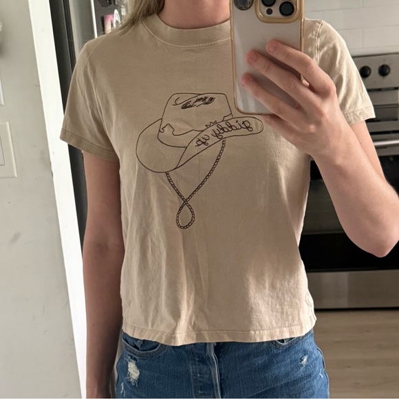 Aritzia Sunday Best Giddy Up T-Shirt - Picture 6 of 6